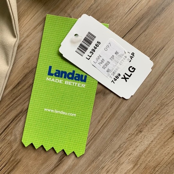 LANDAU Men's Scrub Top Beige Tan NWT - Size XL - Three Pocket V-Neck - Picture 6 of 11